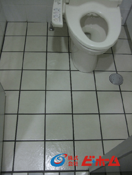 トイレ床タイル防汚コート施工